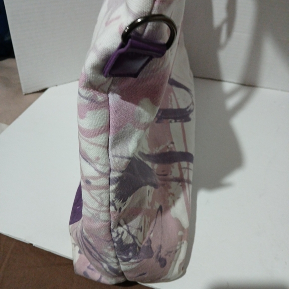 Vera Wang Princess Tote/Shoulder Bag - Picture 4 of 9